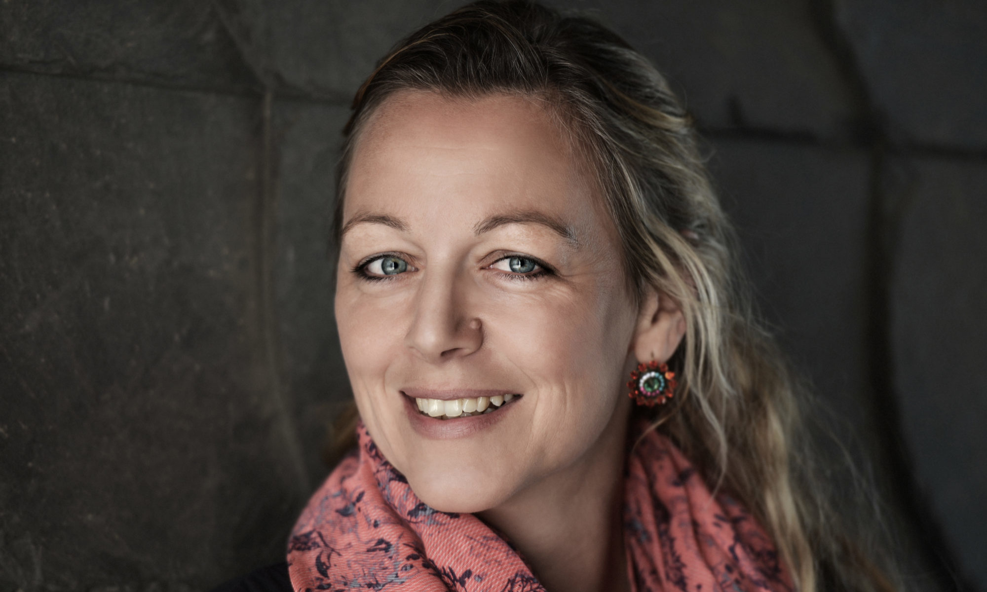 Martina Maria Reichert: Coach, Künstlerin, Friedensaktivistin - DIALOG